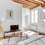 Bnbnova - 1br - Heart Of The Latin Quarter Apartament *